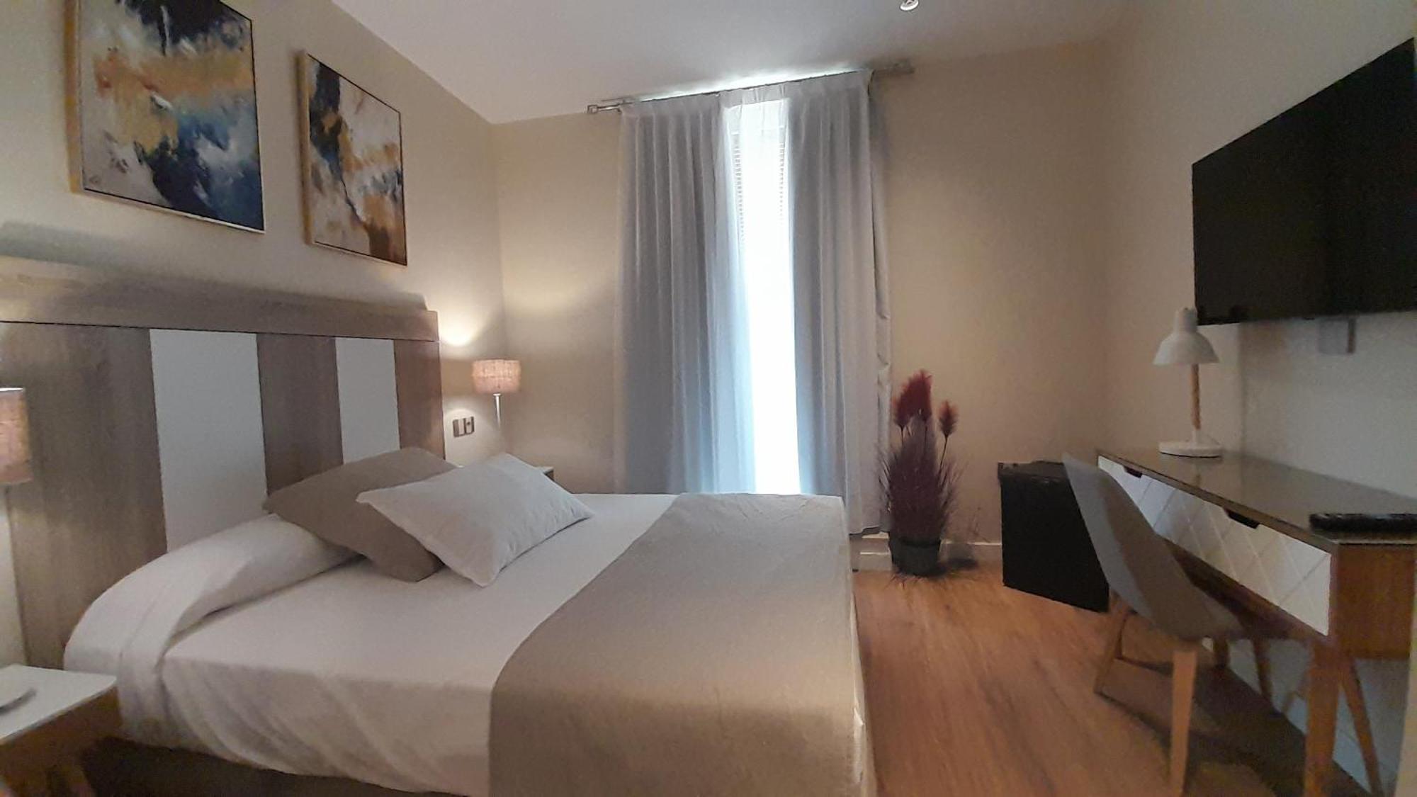Olivae Hostal Boutique กาเซเรส ภายนอก รูปภาพ